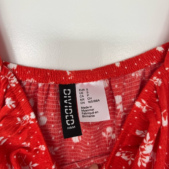 H&M red floral paisley dress - Picture 2 of 2